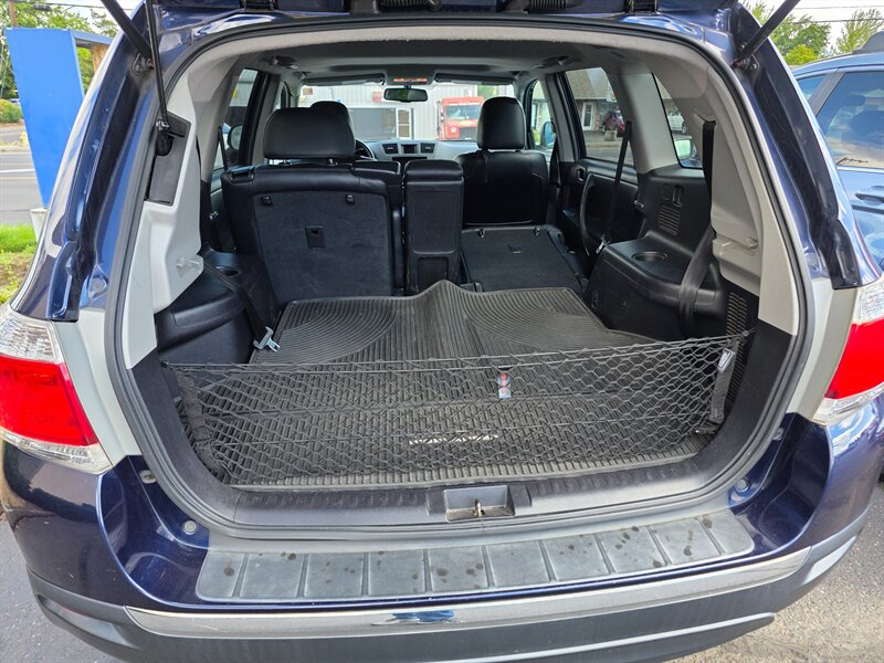2013 Toyota Highlander - Photo 9 - Hillsboro, OR 97124