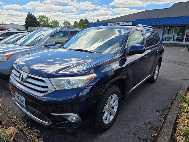 2013 Toyota Highlander - Photo 5 - Hillsboro, OR 97124