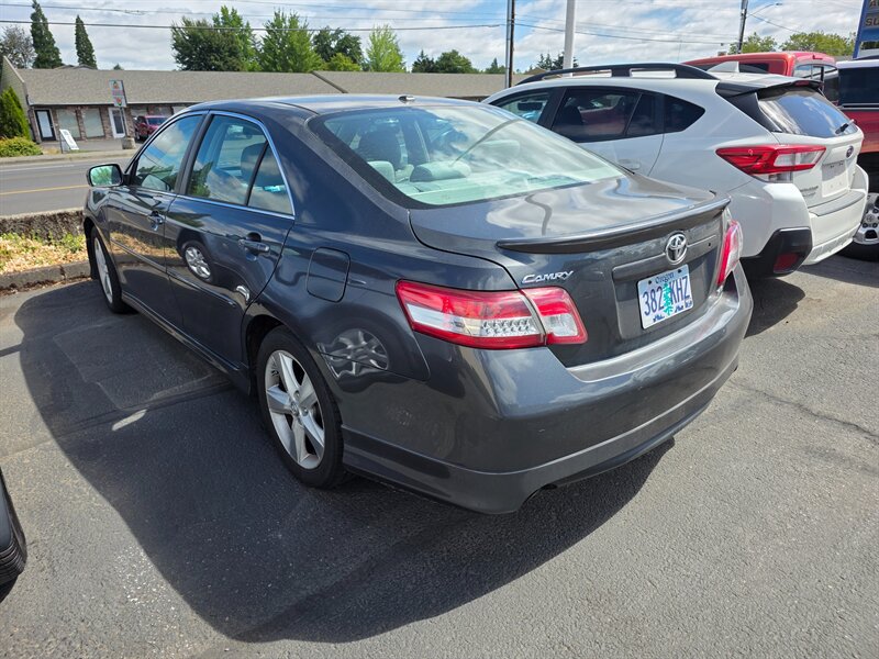 2011 Toyota Camry - Photo 3 - Hillsboro, OR 97124