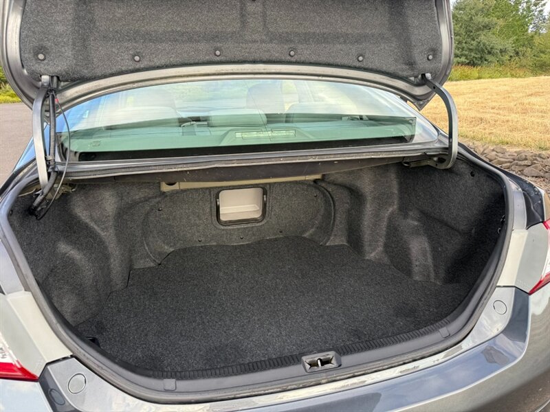 2011 Toyota Camry - Photo 13 - Hillsboro, OR 97124
