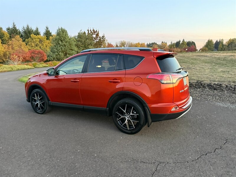 2016 Toyota RAV4 SE - Photo 10 - Hillsboro, OR 97124