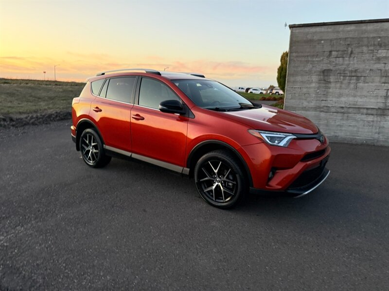 2016 Toyota RAV4 SE - Photo 4 - Hillsboro, OR 97124