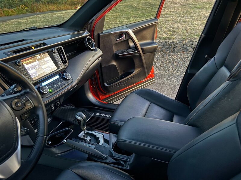 2016 Toyota RAV4 SE - Photo 33 - Hillsboro, OR 97124
