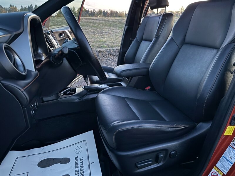 2016 Toyota RAV4 SE - Photo 6 - Hillsboro, OR 97124