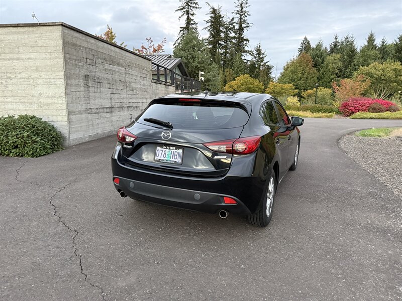 2015 Mazda Mazda3 i Touring - Photo 4 - Hillsboro, OR 97124