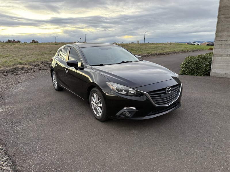 2015 Mazda Mazda3 i Touring - Photo 2 - Hillsboro, OR 97124