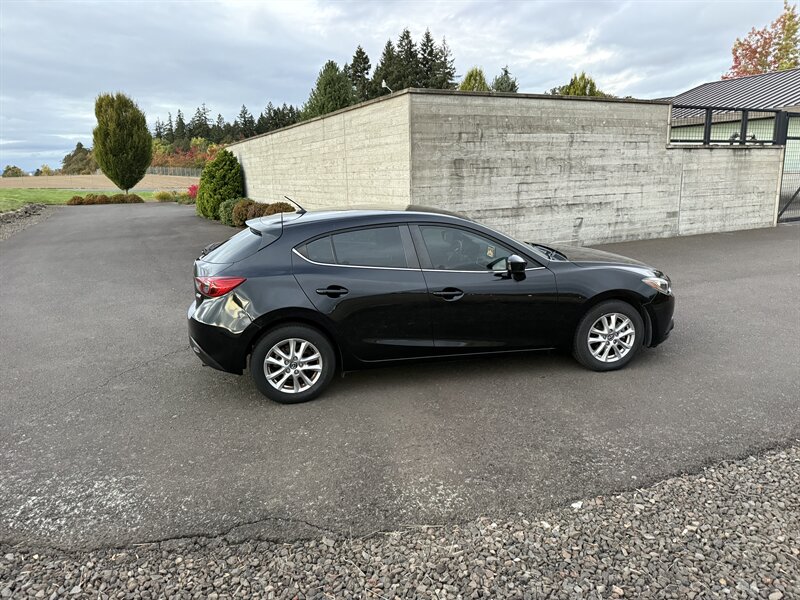 2015 Mazda Mazda3 i Touring - Photo 3 - Hillsboro, OR 97124