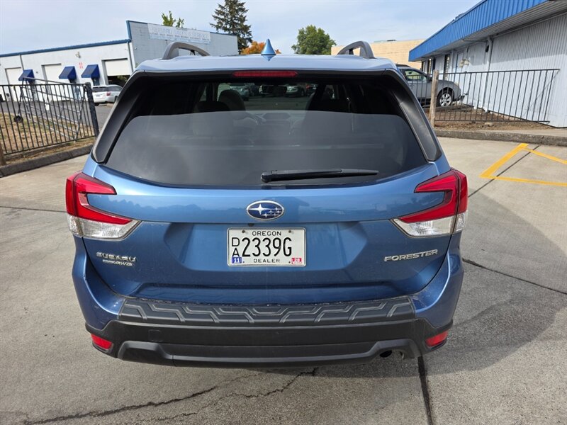 2020 Subaru Forester Premium - Photo 7 - Hillsboro, OR 97124