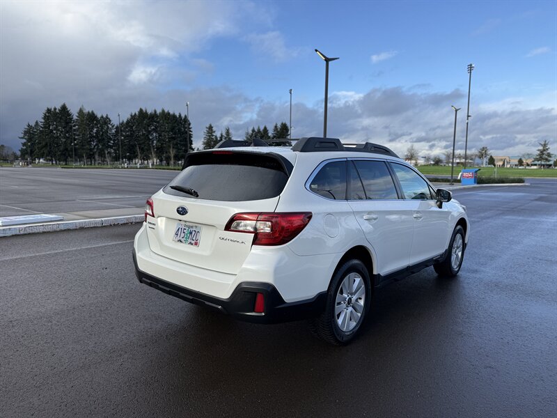 2019 Subaru Outback 2.5i Premium - Photo 15 - Hillsboro, OR 97124