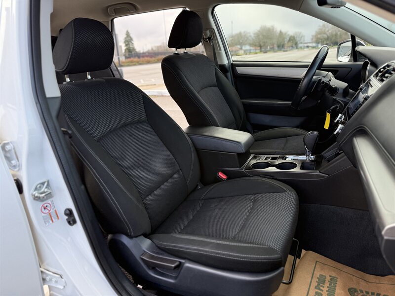 2019 Subaru Outback 2.5i Premium - Photo 6 - Hillsboro, OR 97124