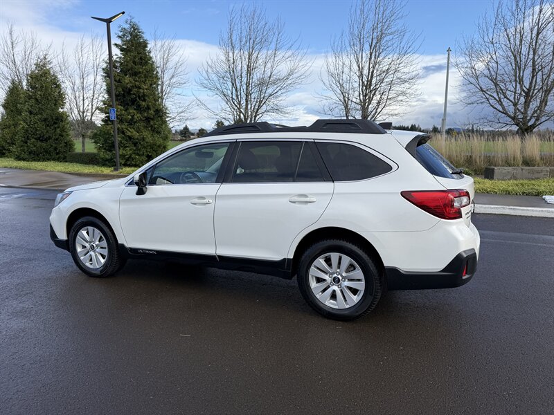 2019 Subaru Outback 2.5i Premium - Photo 10 - Hillsboro, OR 97124