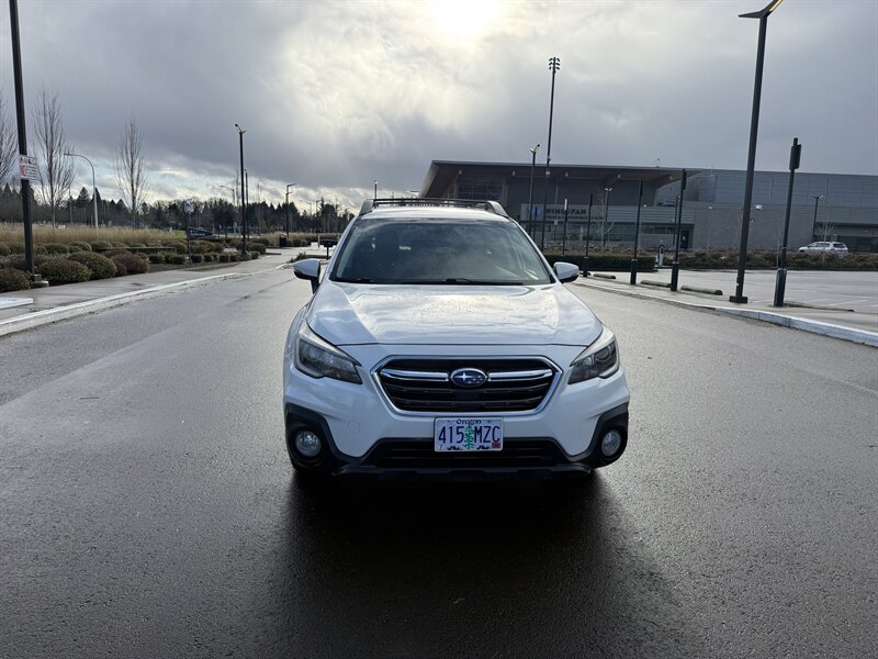 2019 Subaru Outback 2.5i Premium - Photo 2 - Hillsboro, OR 97124