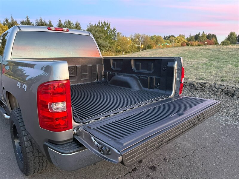 2008 Chevrolet Silverado 1500 LS - Photo 38