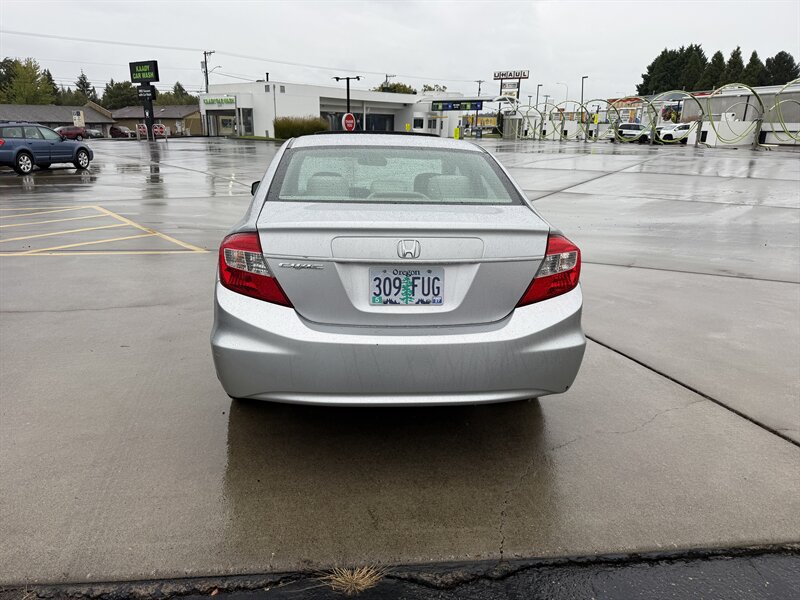 2012 Honda Civic EX w/Navi - Photo 18 - Hillsboro, OR 97124