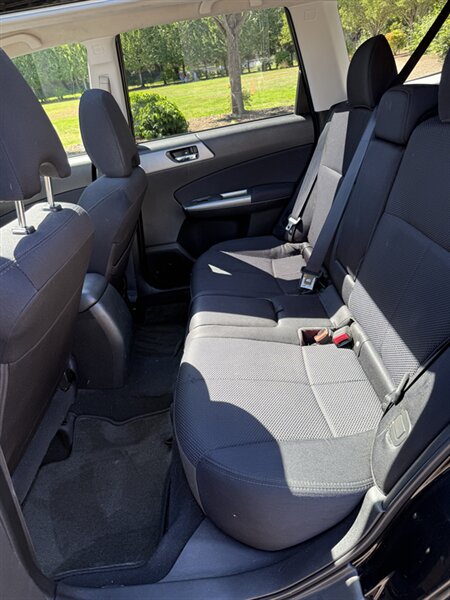 2011 Subaru Forester 2.5X Premium - Photo 6 - Hillsboro, OR 97124