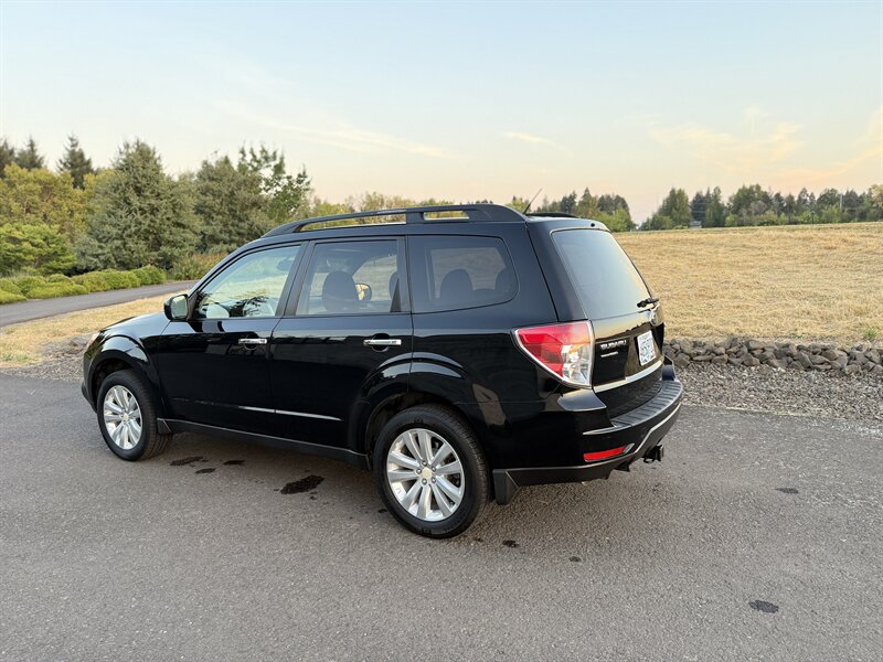 2011 Subaru Forester X Premium Package - Photo 12