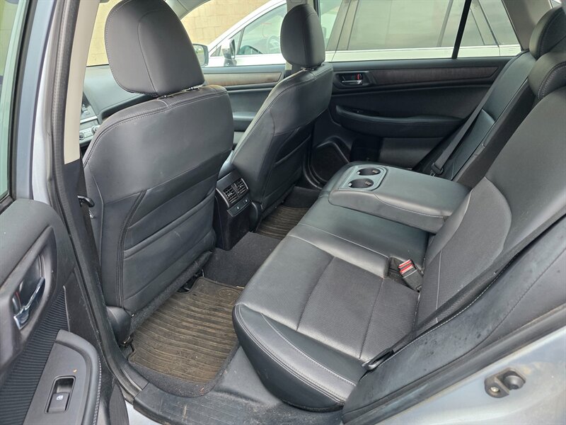 2017 Subaru Outback 3.6R Limited - Photo 4 - Hillsboro, OR 97124