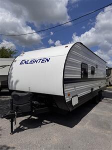 2022 Gulf Stream Coach 25BH   - Photo 2 - Harlingen, TX 78552