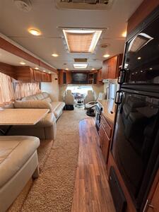 2011 FOREST RIVER CONCORD 301SS - Photo 8 - Harlingen, TX 78552