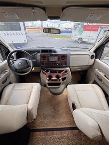 2011 FOREST RIVER CONCORD 301SS - Photo 5 - Harlingen, TX 78552