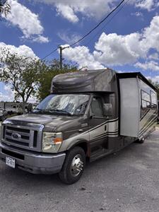 2011 FOREST RIVER CONCORD 301SS - Photo 2 - Harlingen, TX 78552
