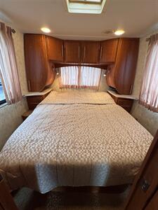2011 FOREST RIVER CONCORD 301SS - Photo 13 - Harlingen, TX 78552