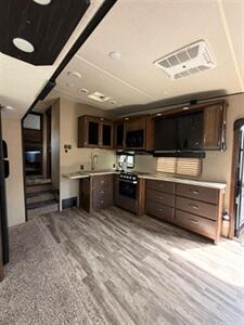 2020 Grand Design RV Reflection M230RL - Photo 2 - Harlingen, TX 78552