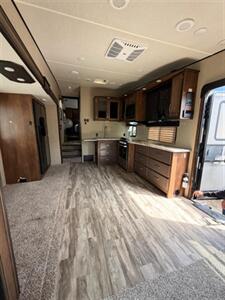 2020 Grand Design RV Reflection M230RL - Photo 5 - Harlingen, TX 78552