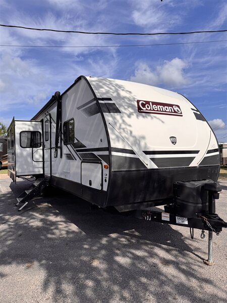 2022 Keystone Coleman 2955RL   - Photo 1 - Harlingen, TX 78552
