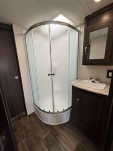 2018 FOREST RIVER WILDWOOD - Photo 9 - Harlingen, TX 78552