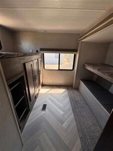 2021 Forest River Salem 33TS   - Photo 6 - Harlingen, TX 78552