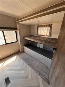 2021 Forest River Salem 33TS   - Photo 5 - Harlingen, TX 78552