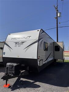 2018 Keystone Hideout 28PKS - Photo 2 - Harlingen, TX 78552