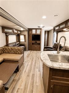2018 Keystone Hideout 28PKS - Photo 5 - Harlingen, TX 78552