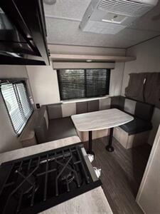 2025 Forest River Aurora 15RDX   - Photo 5 - Harlingen, TX 78552