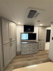 2024 BRINKLEY G3500   - Photo 17 - Harlingen, TX 78552