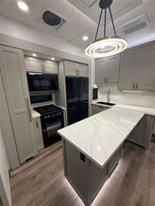 2024 BRINKLEY G3500   - Photo 2 - Harlingen, TX 78552