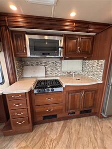 2016 Ford Motorhome Chassis ST   - Photo 8 - Harlingen, TX 78552