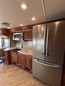 2016 Ford Motorhome Chassis ST   - Photo 10 - Harlingen, TX 78552