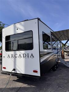 2022 Keystone Arcadia   - Photo 3 - Harlingen, TX 78552