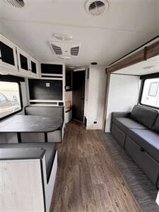 2022 Heartland 261JM   - Photo 6 - Harlingen, TX 78552