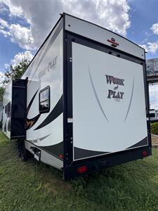2019 Forest River Work and Play 29WKS   - Photo 4 - Harlingen, TX 78552