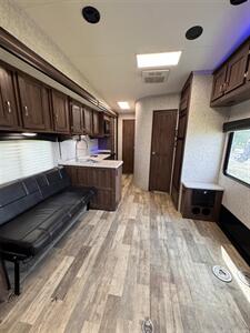 2019 Forest River Work and Play 29WKS   - Photo 6 - Harlingen, TX 78552