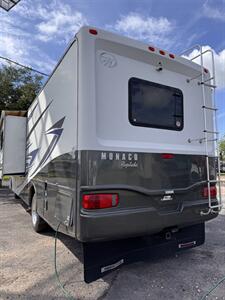 2008 Ford Motorhome RIPTIDE - Photo 4 - Harlingen, TX 78552