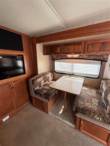 2008 Ford Motorhome RIPTIDE - Photo 10 - Harlingen, TX 78552