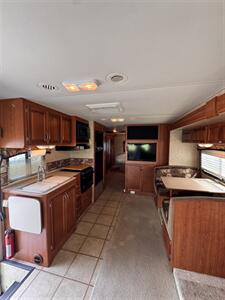 2008 Ford Motorhome RIPTIDE - Photo 7 - Harlingen, TX 78552