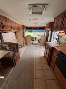2008 Ford Motorhome RIPTIDE - Photo 8 - Harlingen, TX 78552