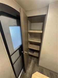 2021 COACHMEN CATALINA - Photo 5 - Harlingen, TX 78552
