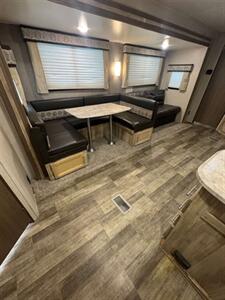 2021 COACHMEN CATALINA - Photo 10 - Harlingen, TX 78552