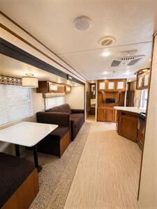 2018 Prime Time RV Avenger 29RBS   - Photo 3 - Harlingen, TX 78552